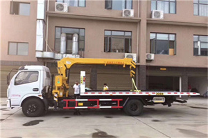 福鼎附近汽车轮胎更换